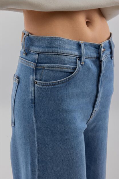WIDE LEG