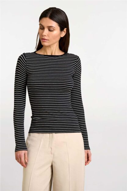 Camiseta escote barco