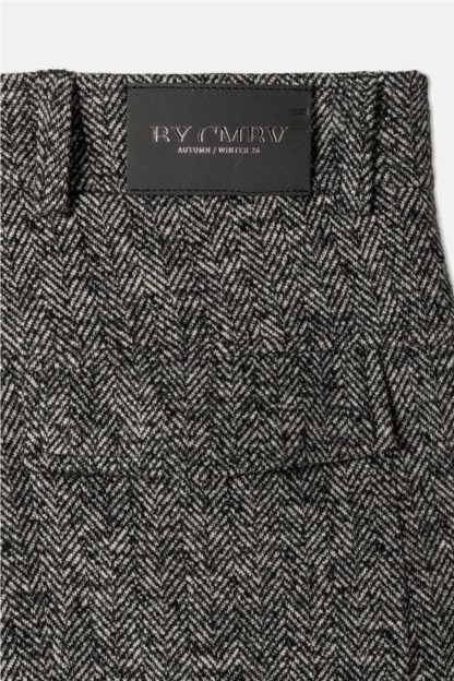 Orly plain
BARREL HOSE CROPPED